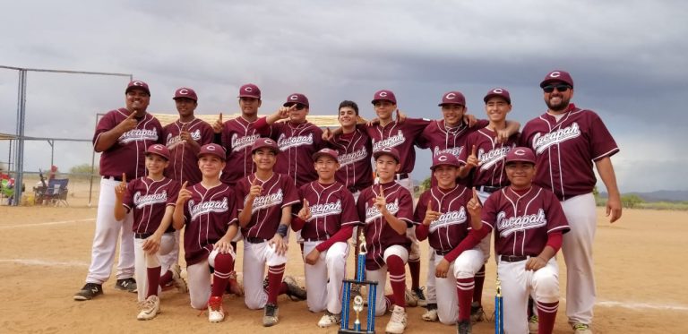 Liga de Béisbol Cucapah se coronan campeones invictos del torneo estatal 13-14