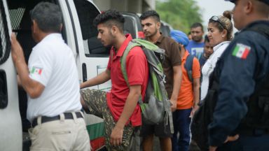 Aseguran a 67 migrantes en Sonora y Ciudad de México