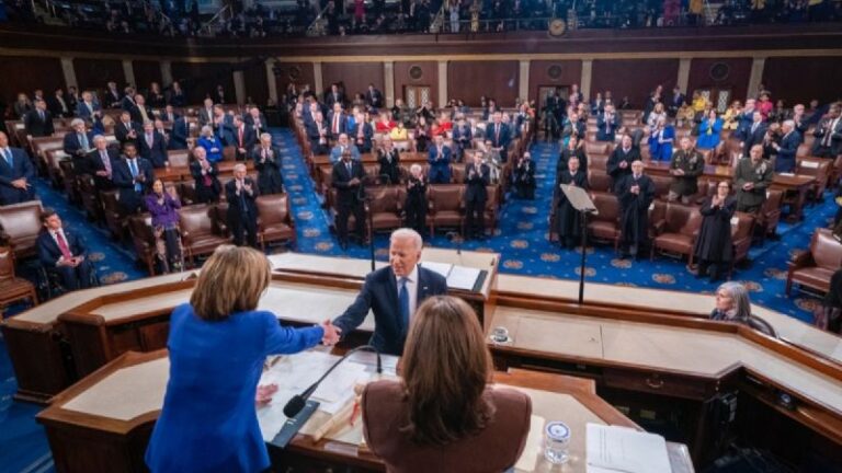 Joe Biden pide al Congreso una reforma migratoria y reforzar la frontera con México