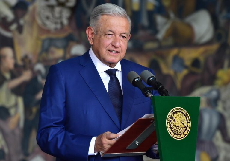 Resultados demuestran que México está saliendo adelante, afirma presidente en Cuarto Informe de Gobierno