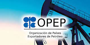 La OPEP+ reducirá la producción de petróleo en dos millones de barriles diarios