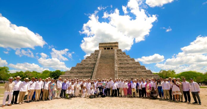 Sectur recorre ruta del gtren maya con 60 embajadoras (es)
