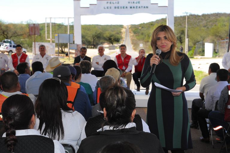 Inaugura gobernadora Pavlovich rehabilitación de carretera Hermosillo-San Pedro de la Cueva