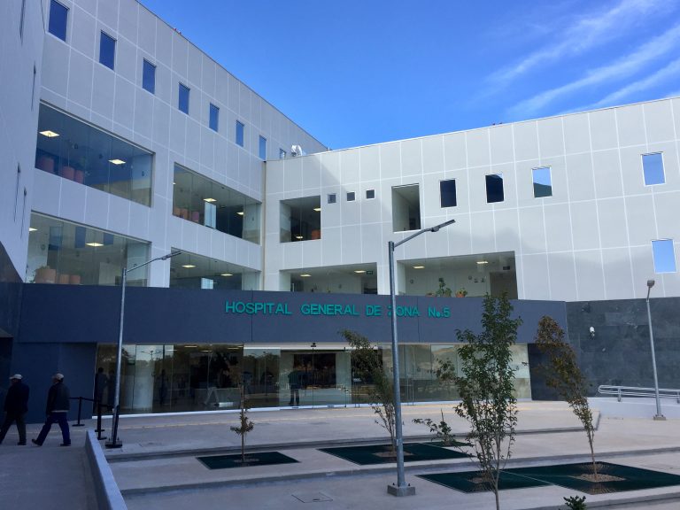 Inaugura Enrique Peña Nieto hospital en Nogales, Sonora