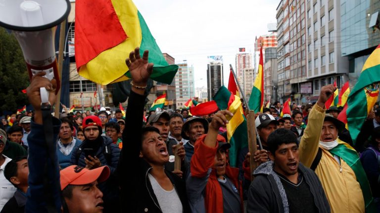 México llama a una reunión urgente de la OEA por crisis en Bolivia