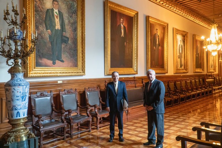 El gobernador electo, Alfonso Durazo, sostiene reunión con el presidente López Obrador